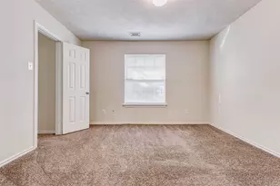 13106 Peppergate Ln, Houston, TX 77044 - Photo 9