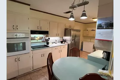 802 Wildwood Drive W, Warren, TX 77664 - Photo 11