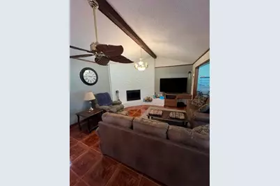 802 Wildwood Drive W, Warren, TX 77664 - Photo 9