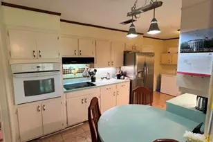 802 W Wildwood Dr, Village Mills, TX 77664 - Photo 13