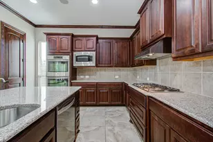 5711 Avon Landing Ln, Sugar Land, TX 77479 - Photo 13