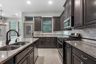 211 Cheswood Forest Pl, Montgomery, TX 77316 - Photo 7