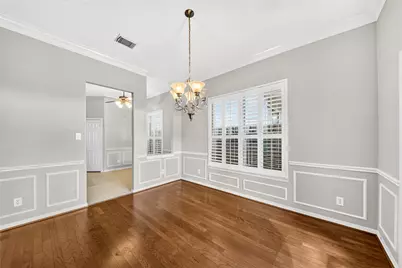 1470 Sherwood Park Circle, Houston, TX 77043 - Photo 19