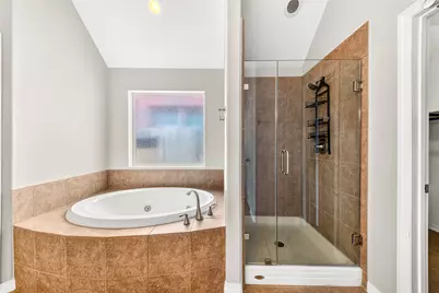 1470 Sherwood Park Circle, Houston, TX 77043 - Photo 27