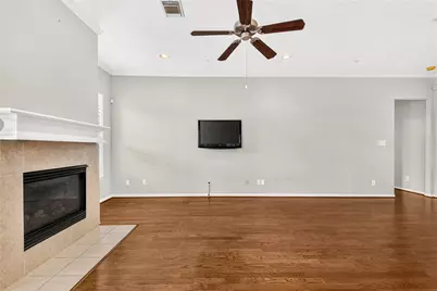 1470 Sherwood Park Circle, Houston, TX 77043 - Photo 21