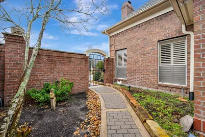 3710 Plum Glen Court, Houston, TX 77059 - Photo 7