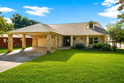 15920 Malibu E, Willis, TX 77318 - Photo 7