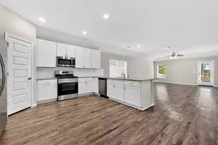 79 Courageous Side Way Way, Magnolia, TX 77354 - Photo 3