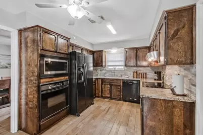 4957 Shadowbend Drive, Corpus Christi, TX 78413 - Photo 5