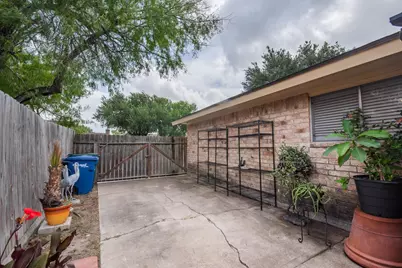 4957 Shadowbend Drive, Corpus Christi, TX 78413 - Photo 29