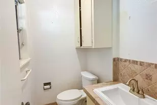 8219 Colgate St, Houston, TX 77061 - Photo 15