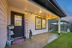 1237 Waterside Trce, Sealy, TX 77474 - Photo 15