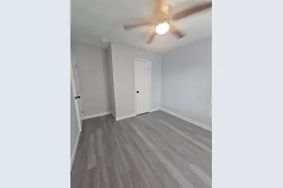 4724 4th           Units    B,C,D,E Street, Bacliff, TX 77518 - Photo 9