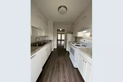 500 Willow Drive #B2, Lake Jackson, TX 77566 - Photo 5