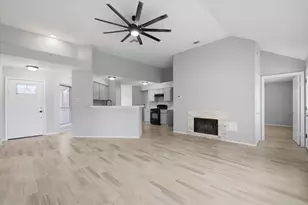 1909 Wildwood Dr, Deer Park, TX 77536 - Photo 7