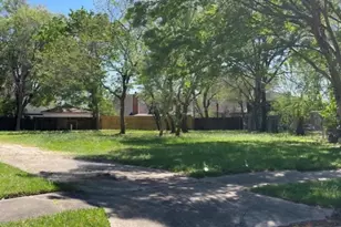 6911 Briargate Dr, Houston, TX 77489 - Photo 3