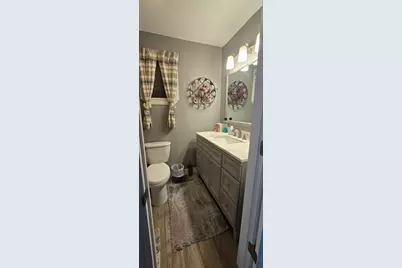 1206 Nelson Street, Yoakum, TX 77995 - Photo 5