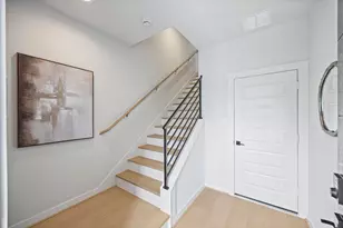 521 Hillwood Hts Dr, Houston, TX 77091 - Photo 13