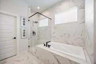 521 Hillwood Hts Dr, Houston, TX 77091 - Photo 31