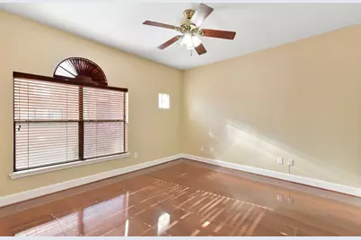 9810 Marlink, Houston, TX 77025 - Photo 13