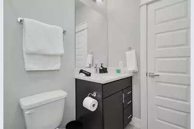 2114 Engelmohr St #Unit C, Houston, TX 77054 - Photo 9