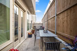 8422 Oak Leaf Point Dr, Houston, TX 77055 - Photo 35