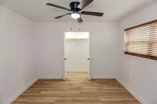 9723 Southport Dr, Houston, TX 77089 - Photo 7