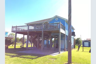 915 Sandollar, Crystal Beach, TX 77650 - Photo 1