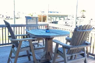 915 Sandollar, Crystal Beach, TX 77650 - Photo 9
