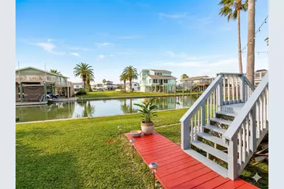 16622 Nassau Way, Jamaica Beach, TX 77554 - Photo 3