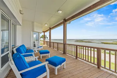 4301 Jolly Roger Road, Jamaica Beach, TX 77554 - Photo 33