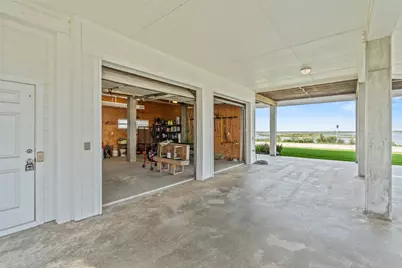 4301 Jolly Roger Road, Jamaica Beach, TX 77554 - Photo 47