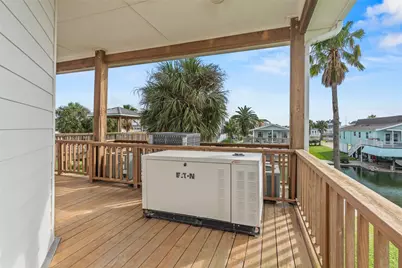 4301 Jolly Roger Road, Jamaica Beach, TX 77554 - Photo 49