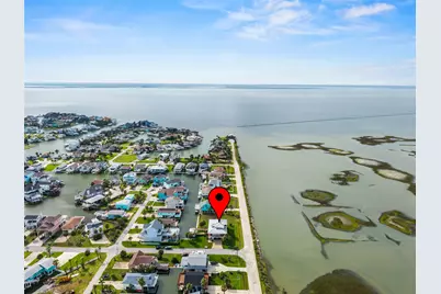 4301 Jolly Roger Road, Jamaica Beach, TX 77554 - Photo 9
