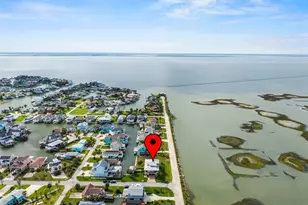4301 Jolly Roger Rd, Jamaica Beach, TX 77554 - Photo 9