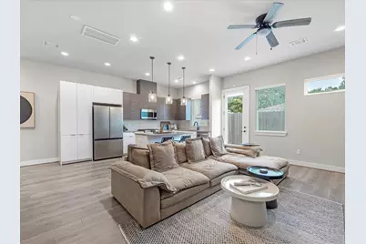 307 Charlock Street, Houston, TX 77022 - Photo 7