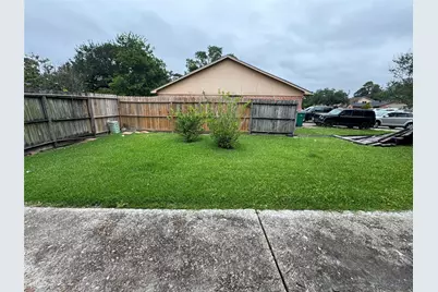 546 La Riviera Drive, Houston, TX 77015 - Photo 17