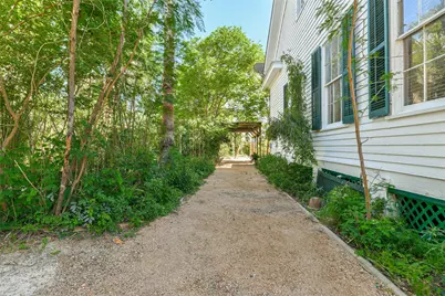 1309 Broadway Street, Galveston, TX 77550 - Photo 33