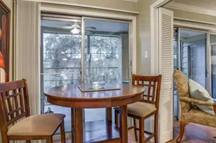 10220 Memorial Dr, Houston, TX 77024 - Photo 5