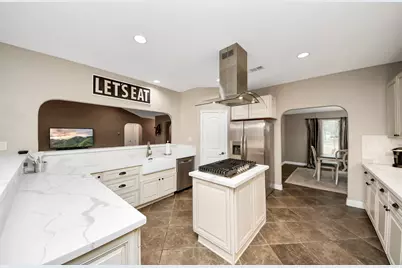 15 Haverford Lane, Friendswood, TX 77546 - Photo 3