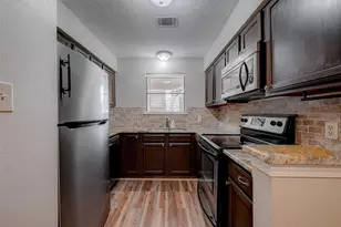 203 Lakeview Terrace, Montgomery, TX 77356 - Photo 5