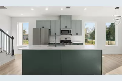 1317 Knight St #1, Houston, TX 77022 - Photo 5