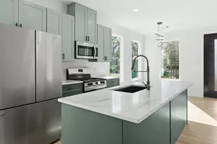 1313 Knight St, Houston, TX 77022 - Photo 5