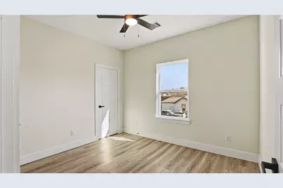 1313 Knight St #1, Houston, TX 77022 - Photo 9