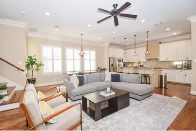 1126 W 16th Street #B, Houston, TX 77008 - Photo 5