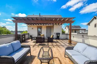 1126 W 16th St, Houston, TX 77008 - Photo 1