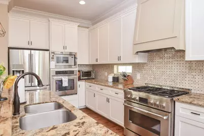 1126 W 16th Street #B, Houston, TX 77008 - Photo 9