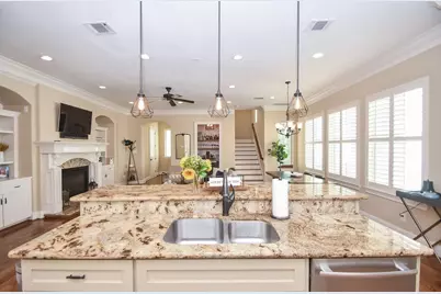1126 W 16th Street #B, Houston, TX 77008 - Photo 11