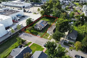 201 E 30th St, Houston, TX 77018 - Photo 3