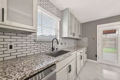 9226 Macmillan Lane, Houston, TX 77083 - Photo 21